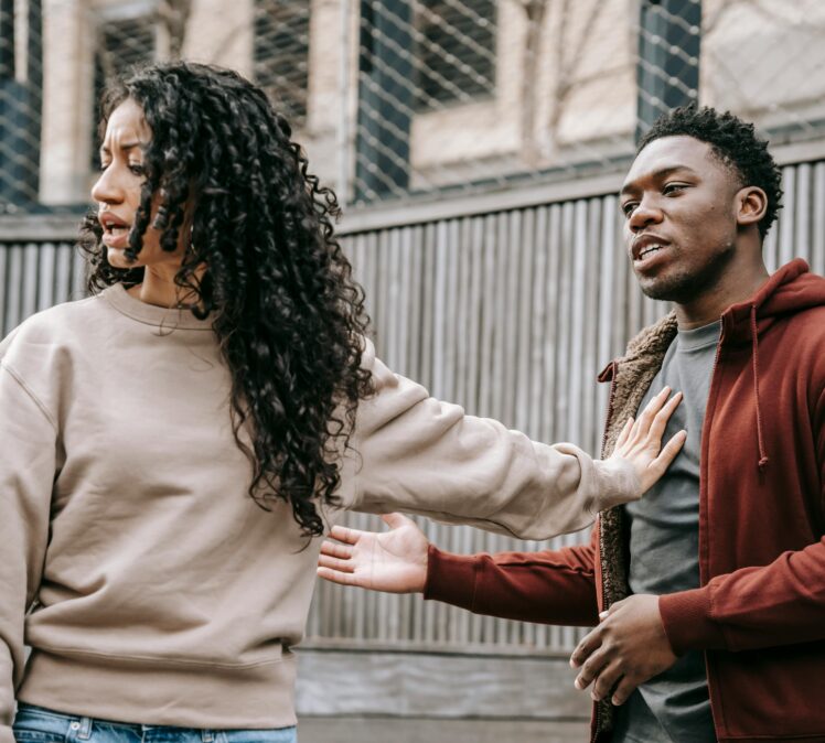 Comment bien communiquer avec son ou sa partenaire pour résoudre des conflits ?